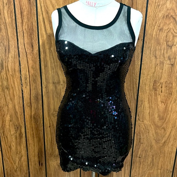 black sequins dress Size Small - Picture 4 of 6